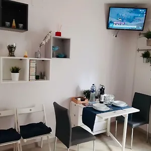 https://la-joya-de-la-caleta-a-60-mts-playa.hotelsincadiz.net